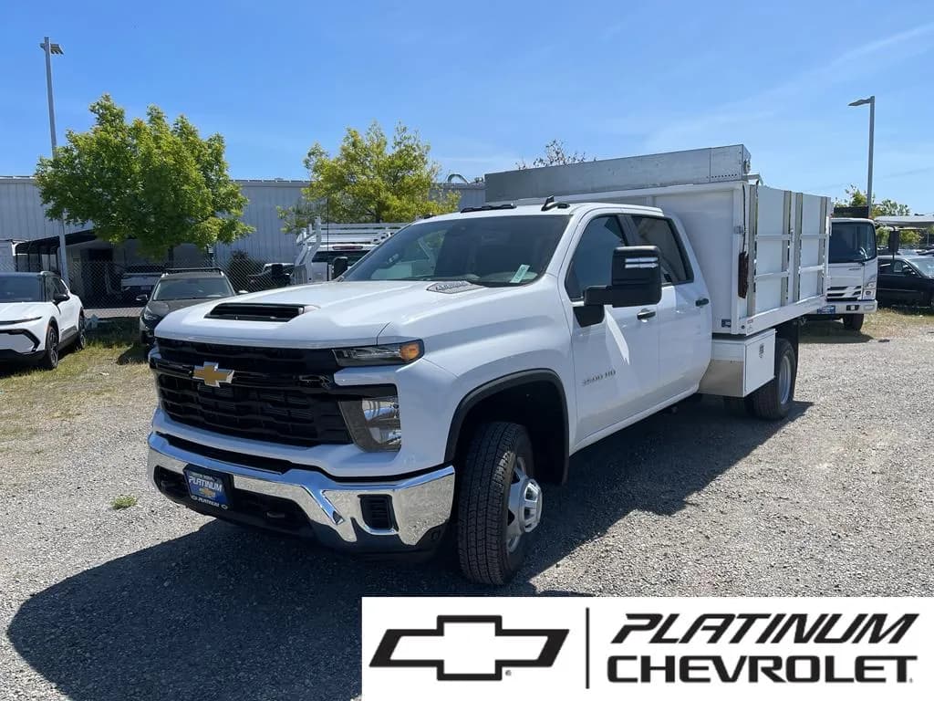 2026 Chevrolet Silverado 3500 Crew Cab - Dump