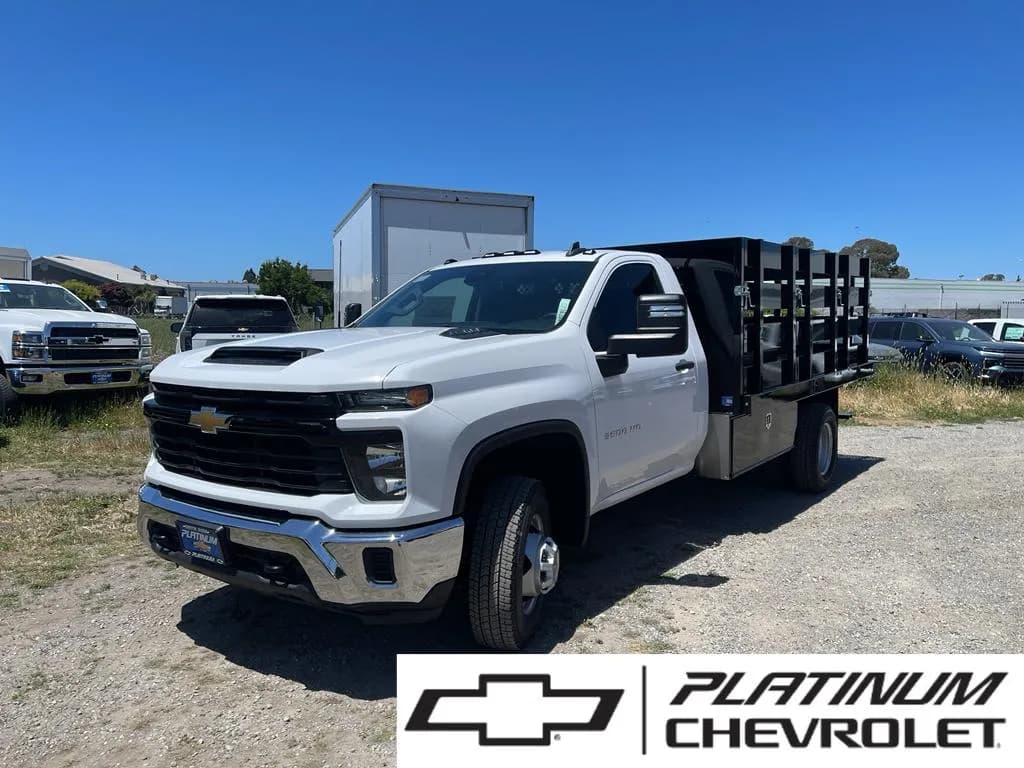2025 Chevrolet Silverado 3500 - Stake