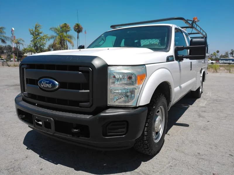 2015 Ford F250 - Bucket