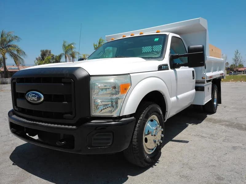 2011 Ford F350 - Bucket