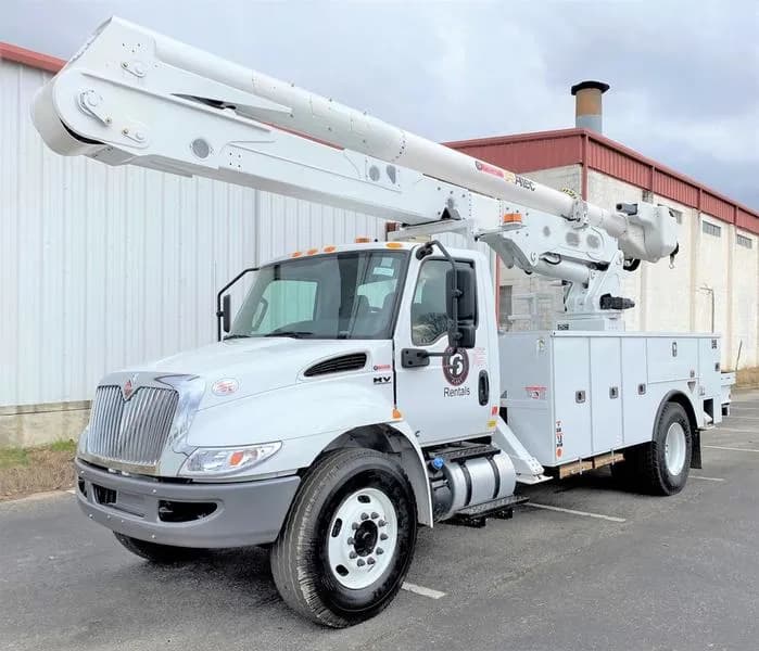 2022 International MV / Altec AA55E-MH - - Bucket