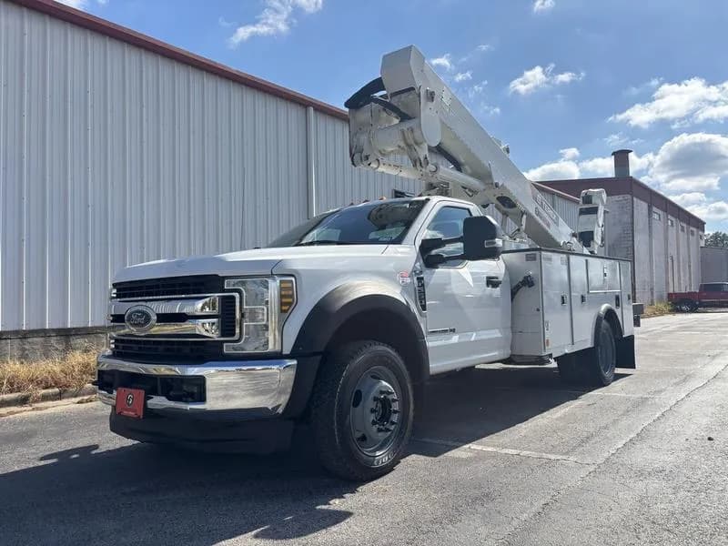 2018 Ford F550 - Bucket