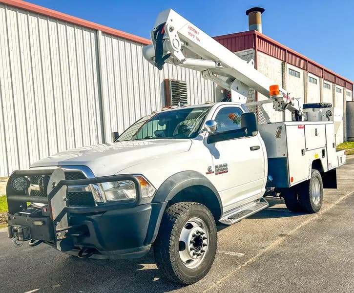2017 Ram 5500 - Bucket