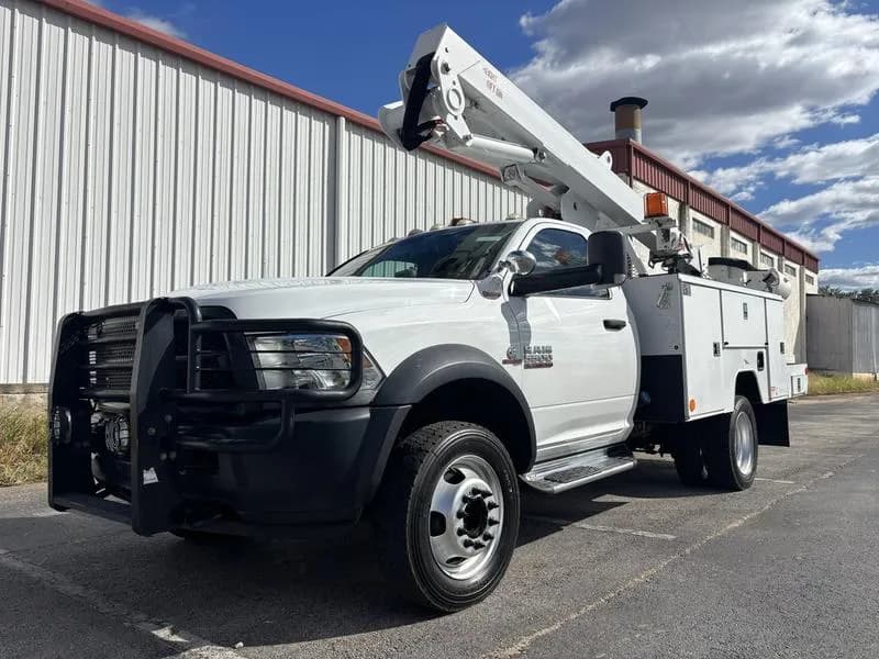 2016 Ram 5500 - Bucket