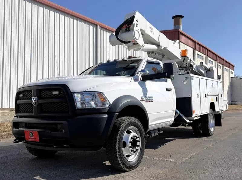 2016 Ram 5500 - Bucket