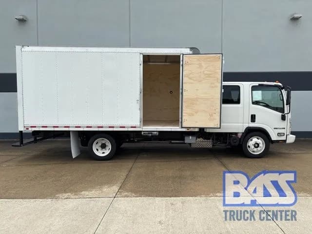 2025 Isuzu NPR - Box