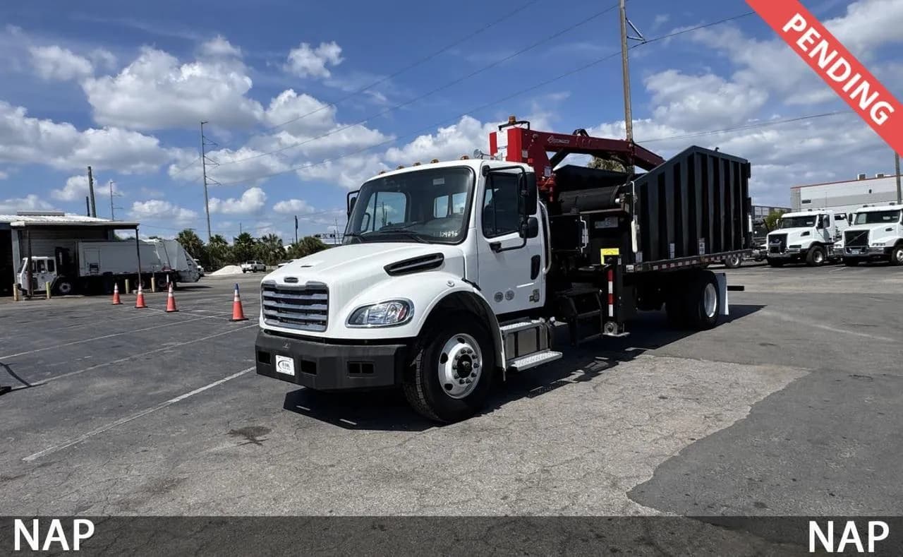 2010 Freightliner M2 106 - Utility