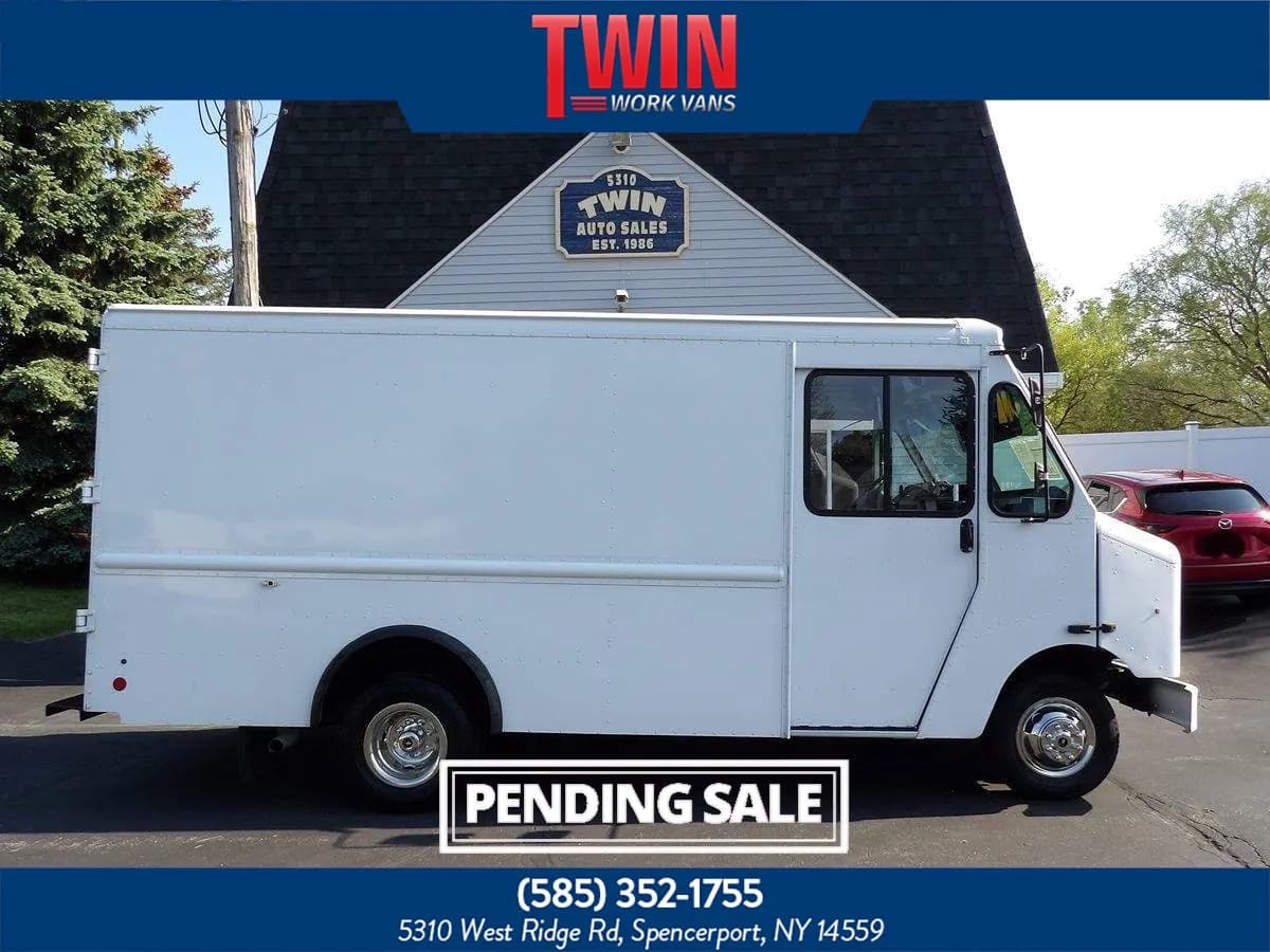 2016 Ford E-350 Step Van - Vans