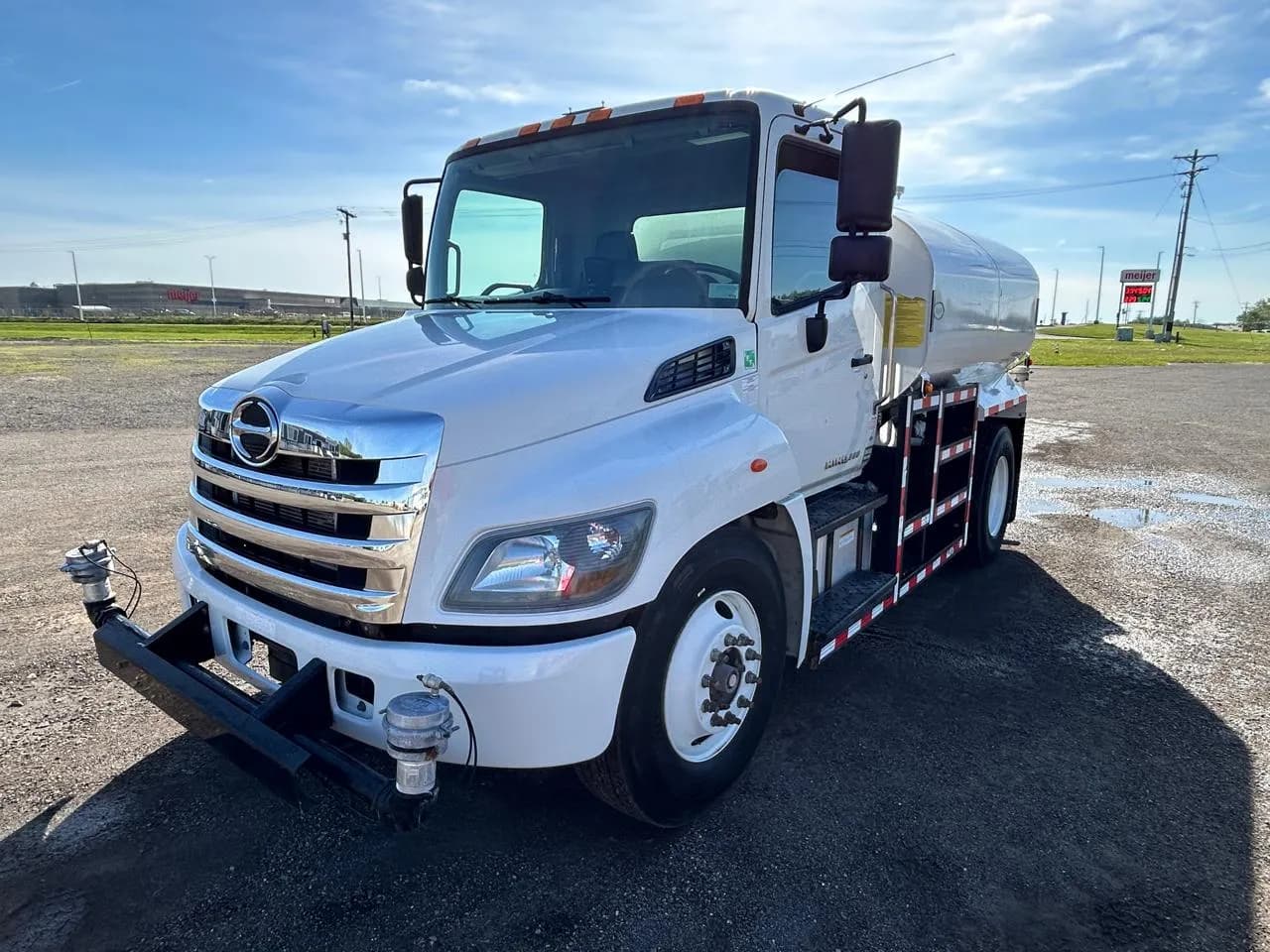 2019 Hino 338 Water Truck