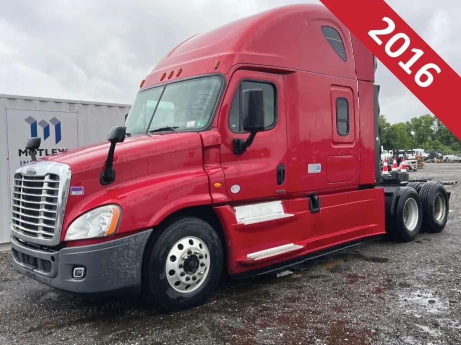 2016 Freightliner Cascadia - Sleeper