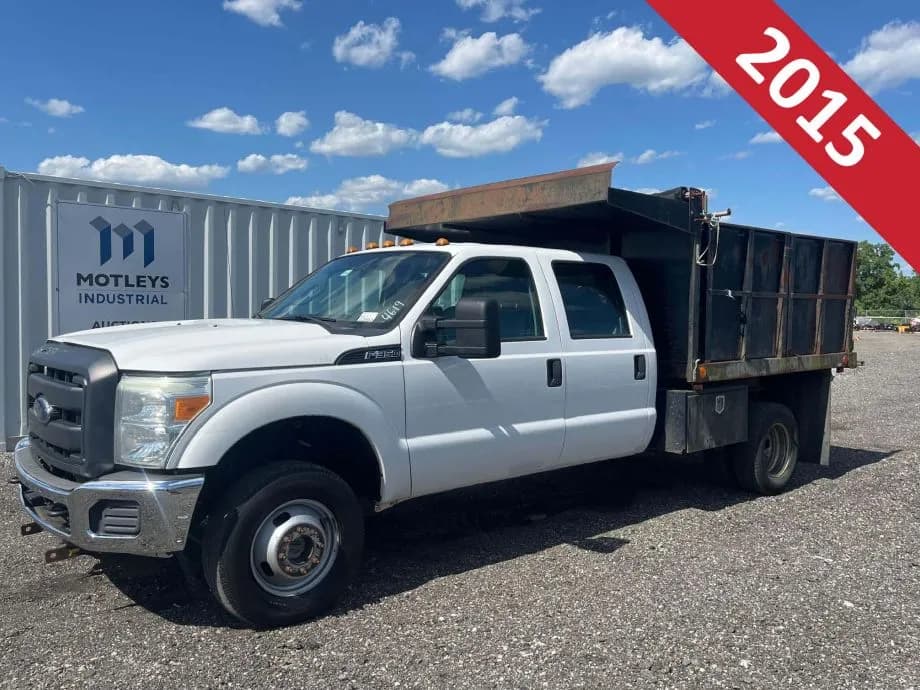 2015 Ford F-350 XLT Super Duty Crew Cab