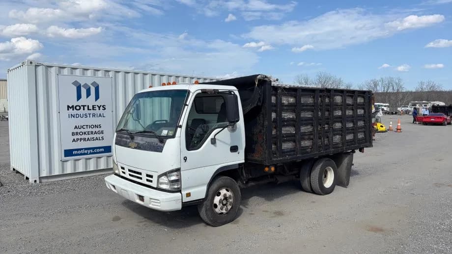 2006 Chevrolet W3500 12’ - Stake