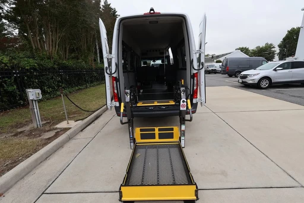 2024 Mercedes-Benz Sprinter 2500 - Vans