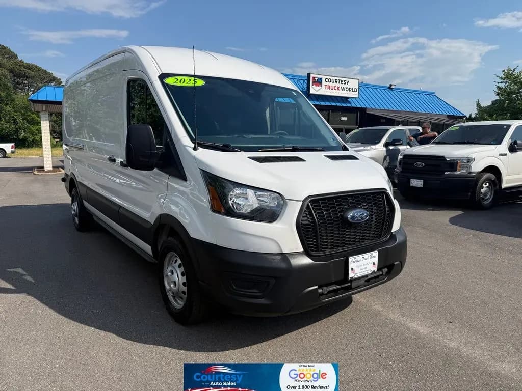 2025 Ford Transit-250 - Vans