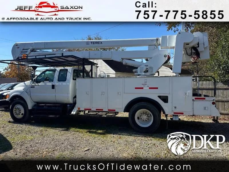 2012 Ford F-750 SuperCab - Pickup
