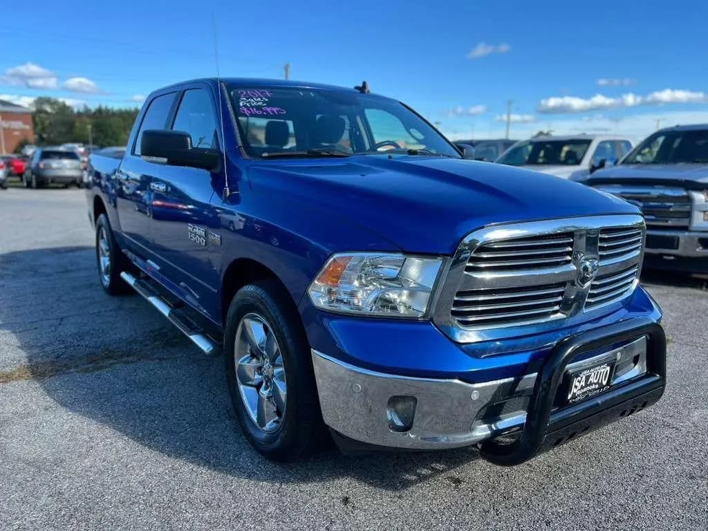 2017 Ram 1500 SLT Crew Cab SWB - Pickup