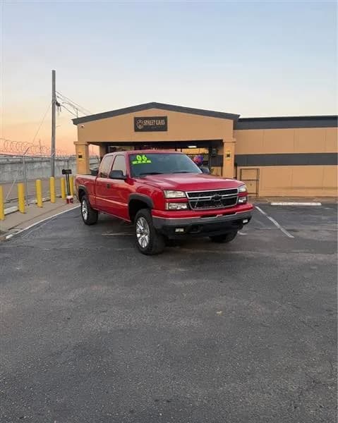 2006 Chevrolet Silverado 1500 LS Ext Cab - Pickup