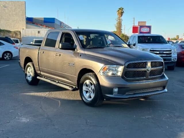 2017 Ram 1500 Tradesman Crew Cab SWB - Pickup
