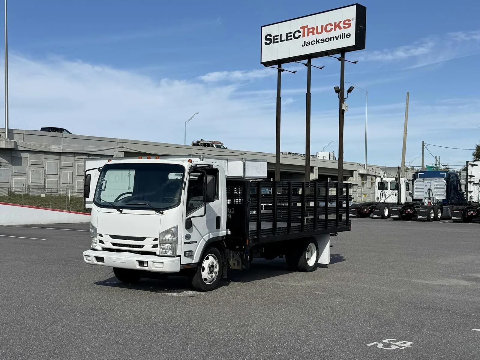 2017 Isuzu NRR