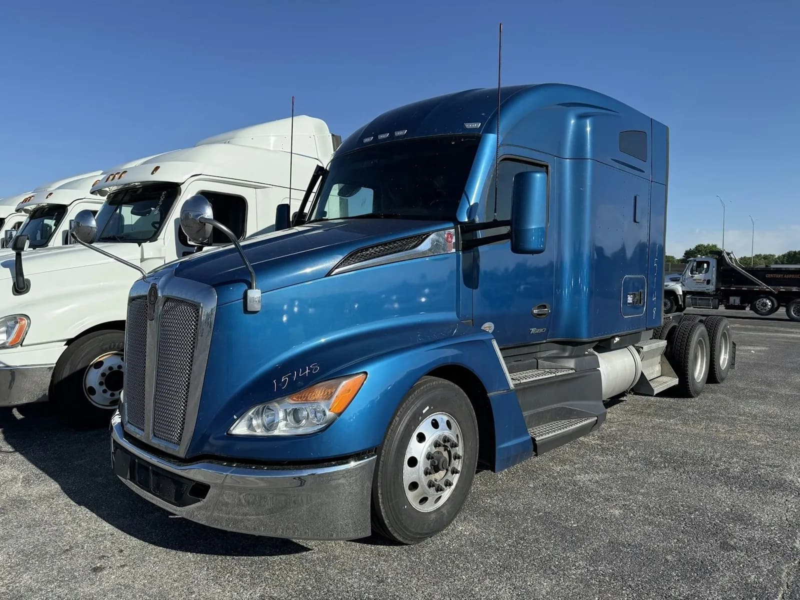 2023 Kenworth T680