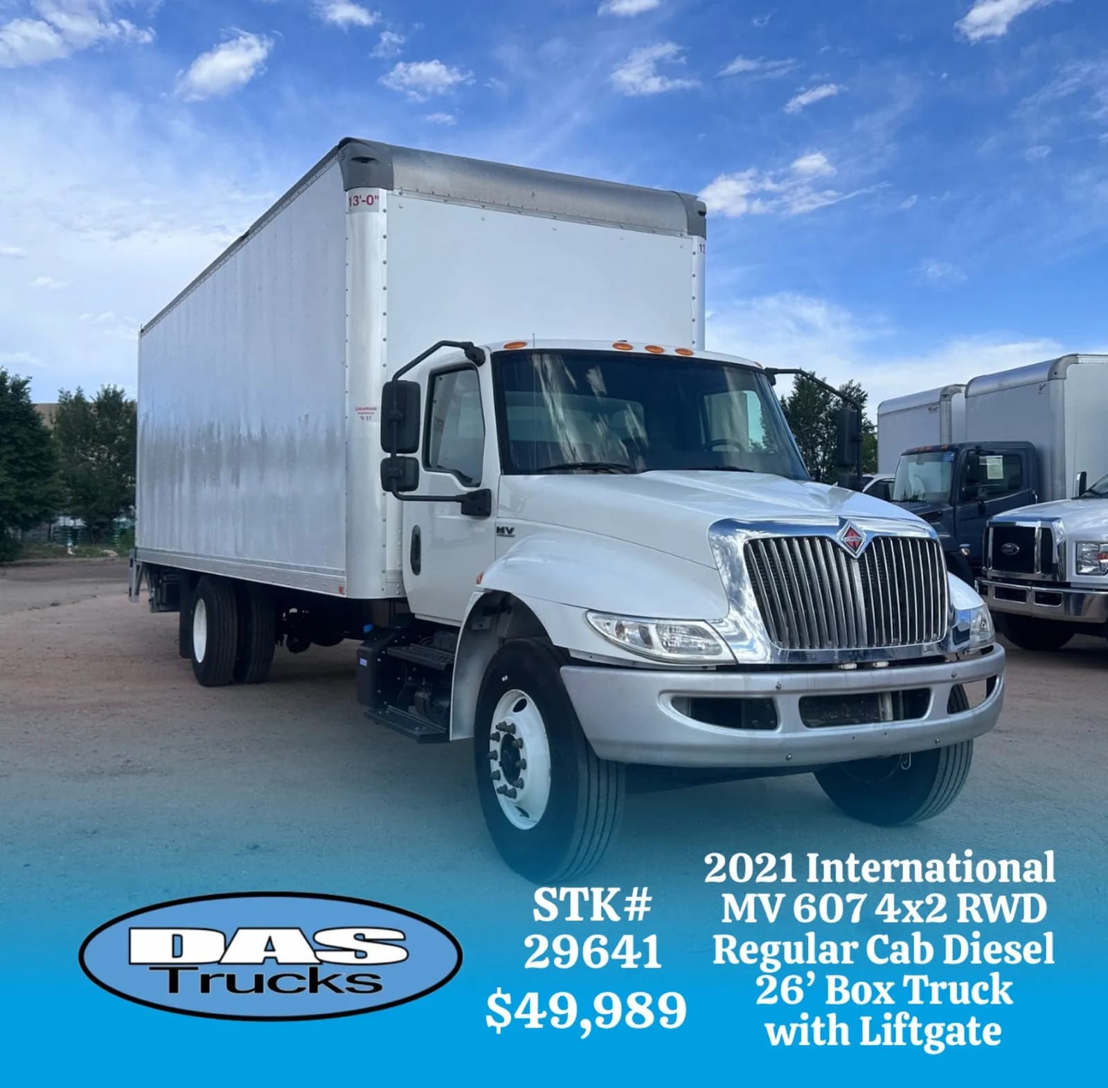 2021 International MV 607 26' - Box