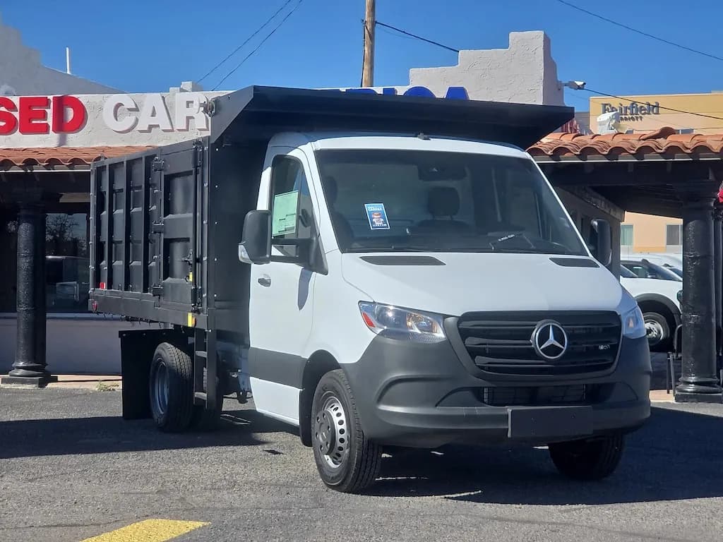2023 Mercedes-Benz Sprinter 3500XD Chassis - Dump