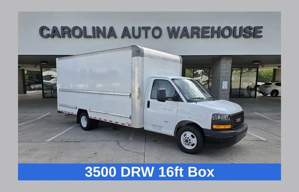 2021 GMC Savana 3500 - Box