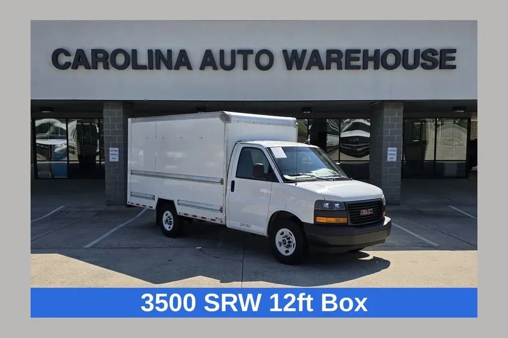 2021 GMC Savana 3500 - Box