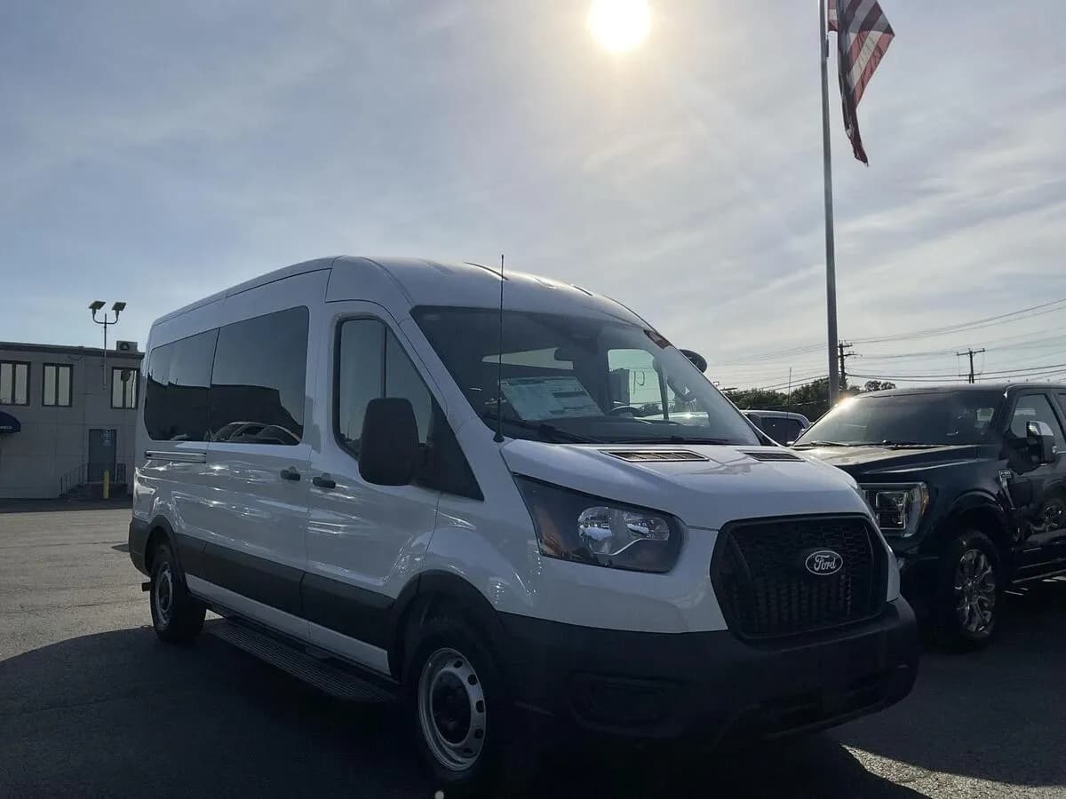 2026 Ford Transit Passenger Wagon - Vans