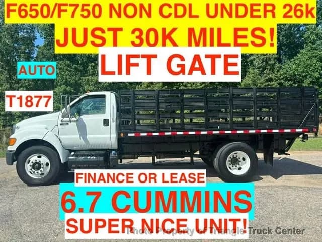 2011 Ford F650/F750 - Stake