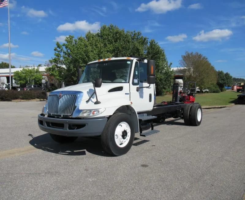 2010 International DuraStar 4300 - Chassis