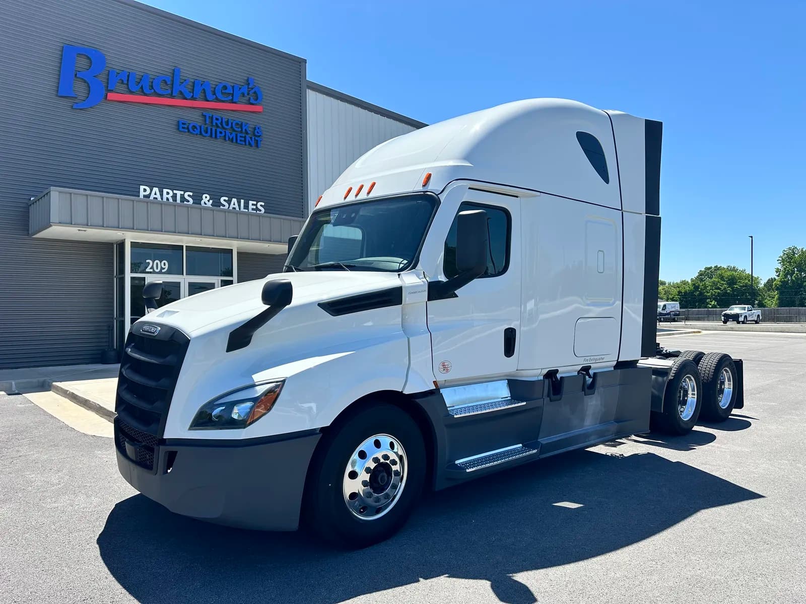 2023 Freightliner Cascadia