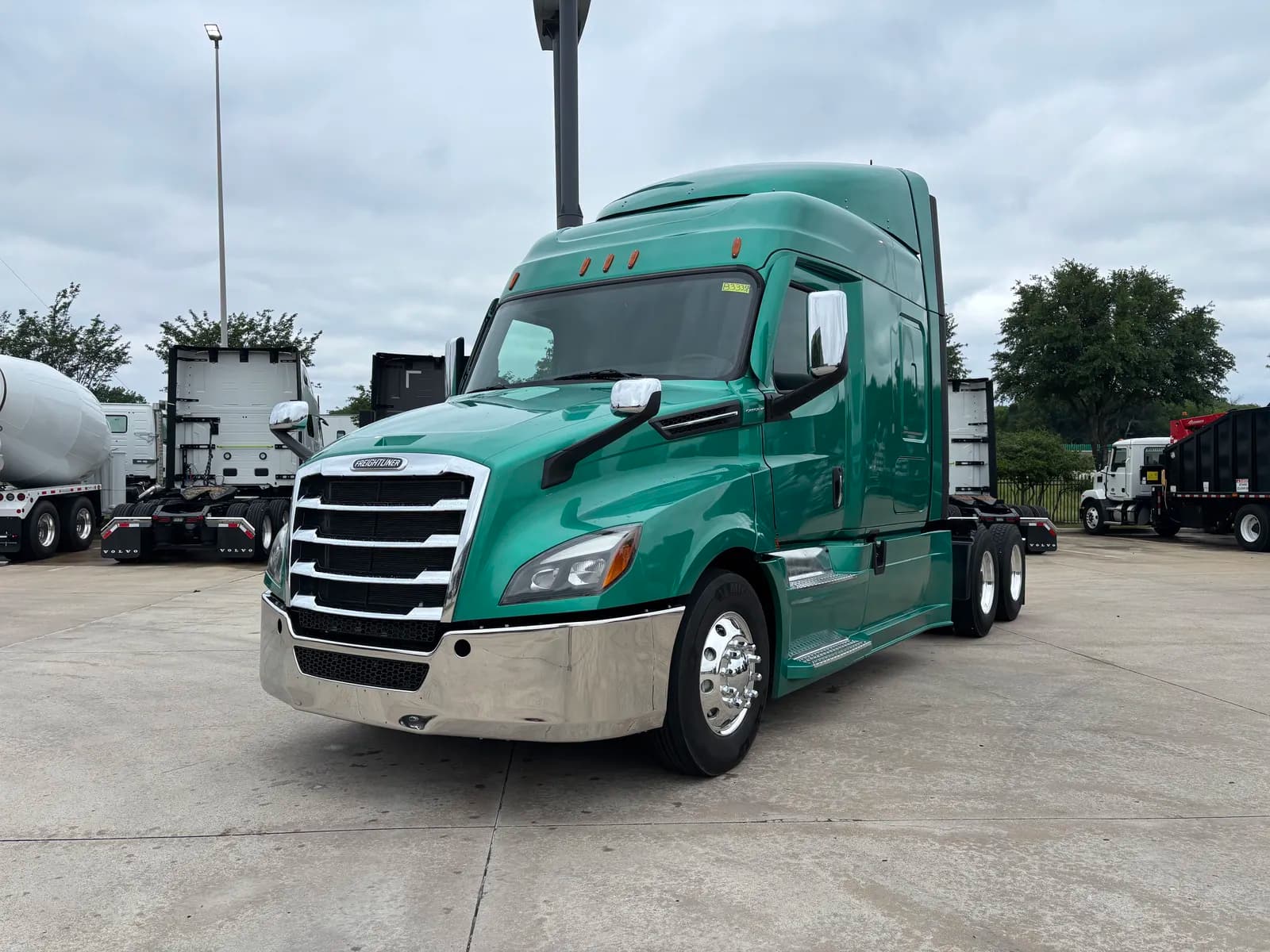 2023 Freightliner Cascadia