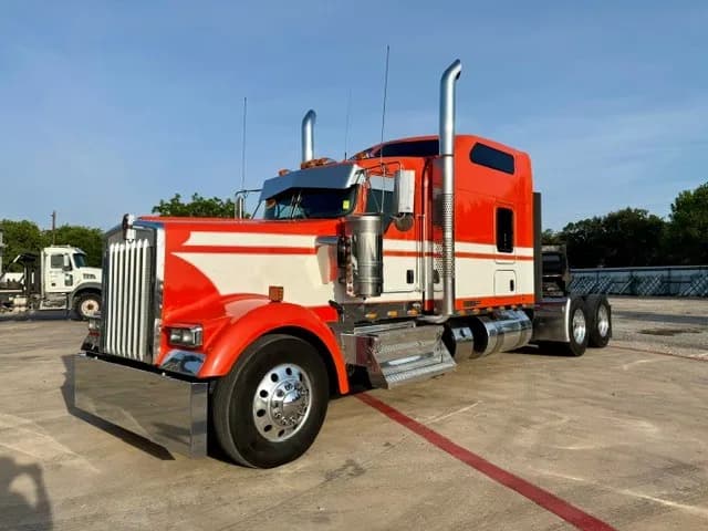 2019 Kenworth W900 - - Sleeper