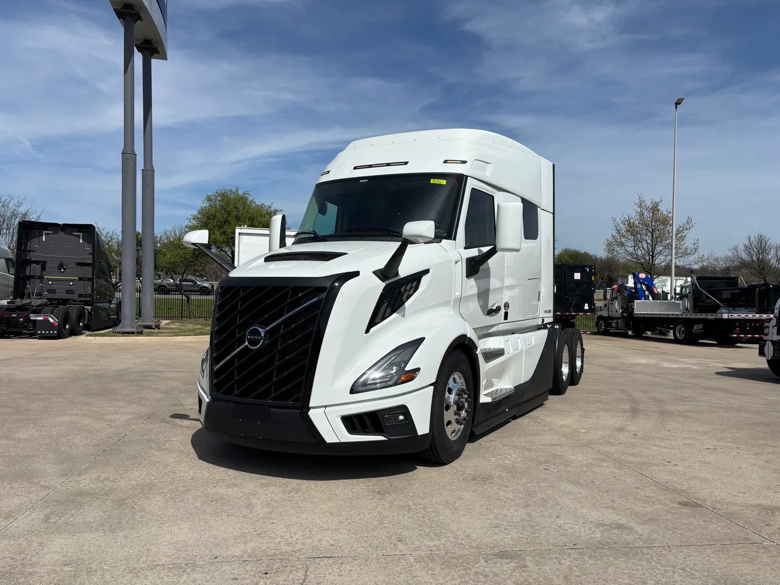 2027 Volvo VNL64T640