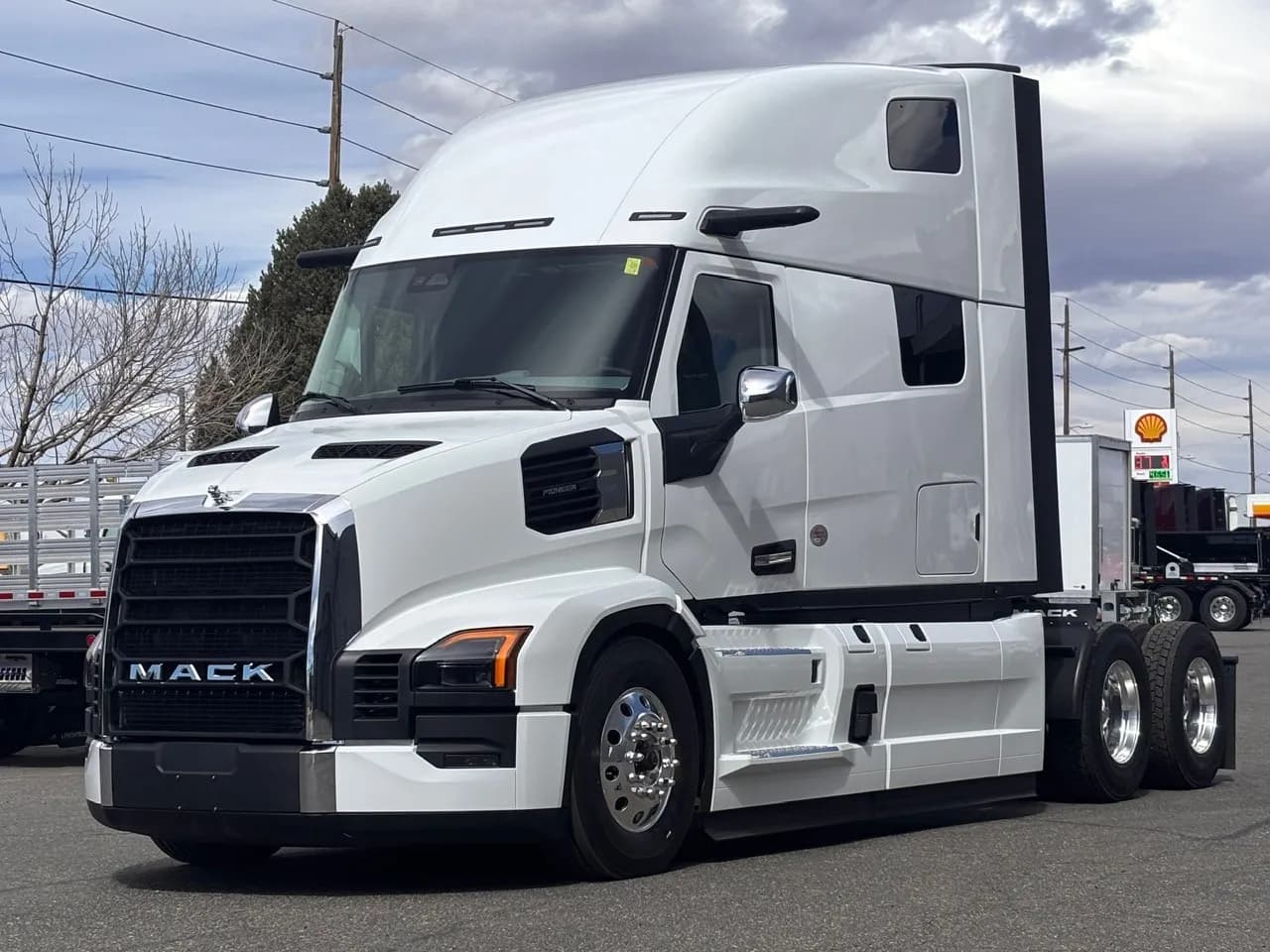 2026 Mack PR64T76H - Sleeper