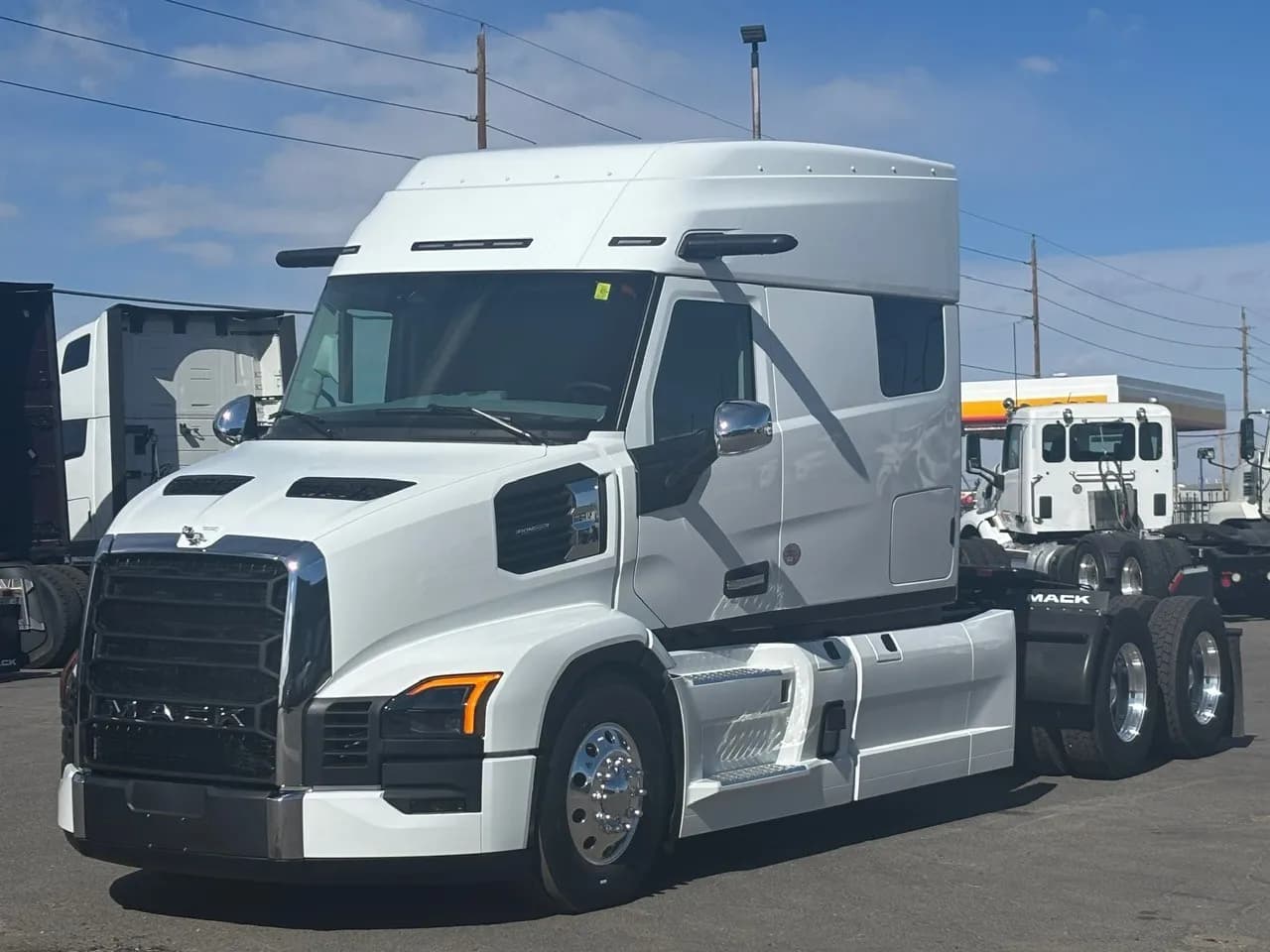 2026 Mack PR64T76M - Sleeper