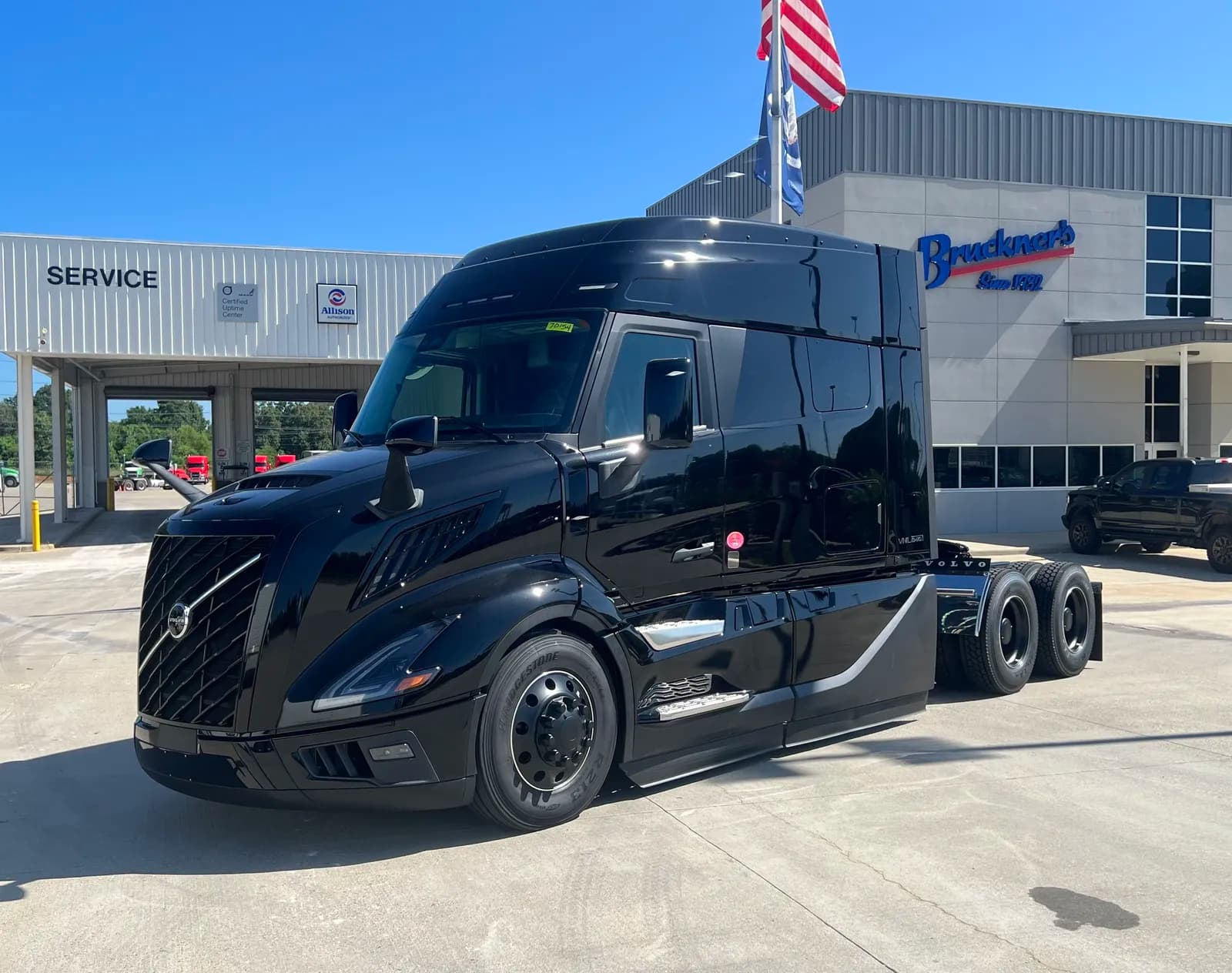 2026 Volvo VNL64T840 - Sleeper