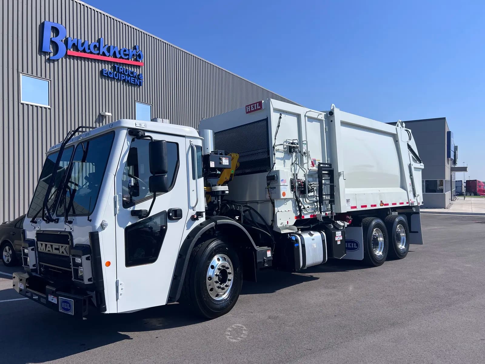 2026 Mack LR64