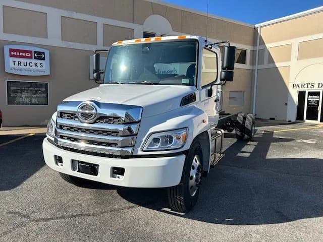 2025 Hino L6
