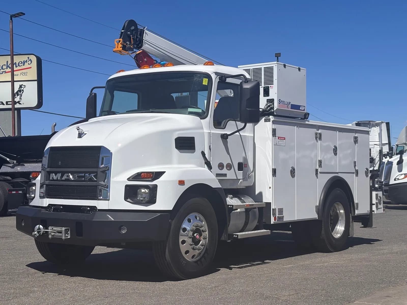 2026 Mack MD7 - Crane