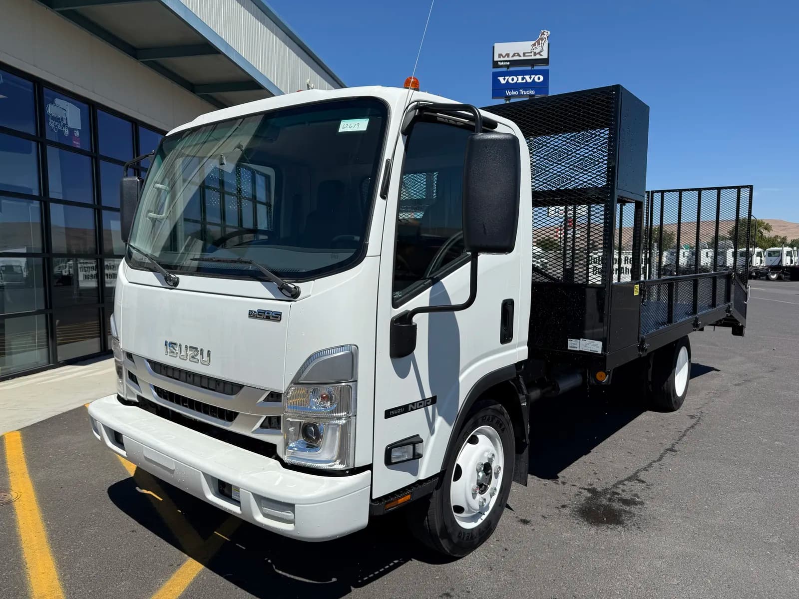 2024 Isuzu NQR-GAS - Landscape