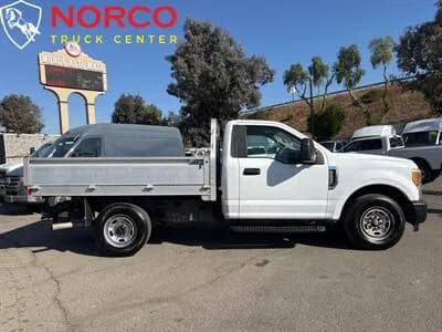 2017 Ford F-250 Super Duty XL - Stake