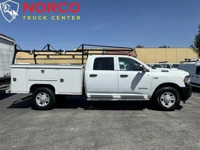 2021 Ram 3500 Tradesman ,utility bed Crew Cab Long Bed - Pickup