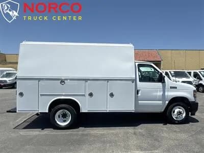 2023 Ford E-350 SD 11' Combo/ Plumber's Body