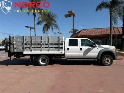 2012 Ford F-550 XL 12' stakebed w liftgate(1600 LB) Crew Cab - Stake