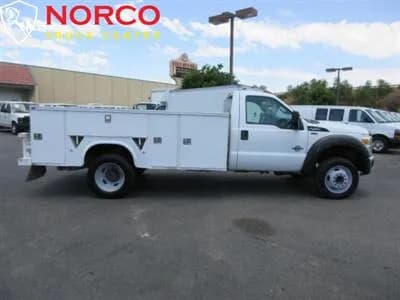 2011 Ford F-450 - Service