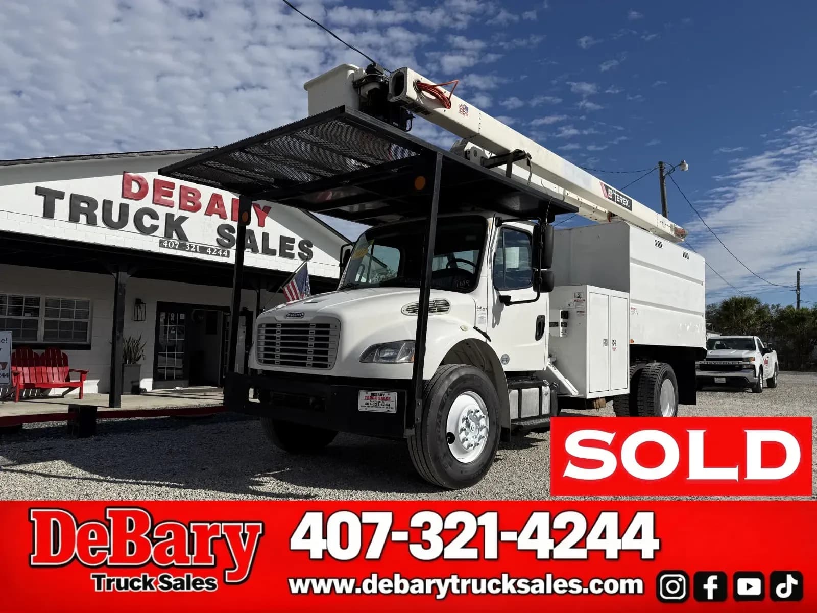 2017 Freightliner M2 106 - Bucket