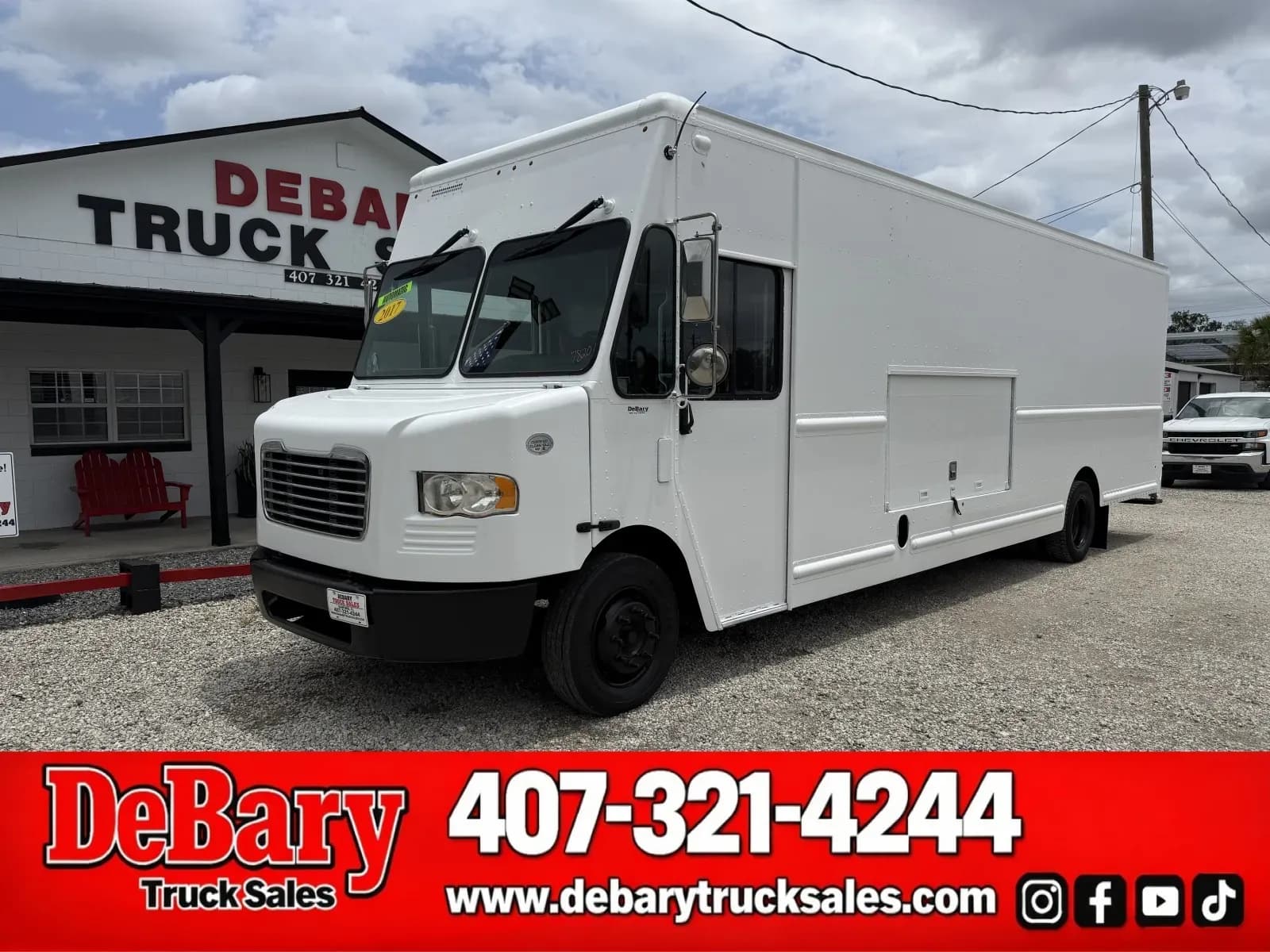 2017 Freightliner MT55 Chassis - Vans