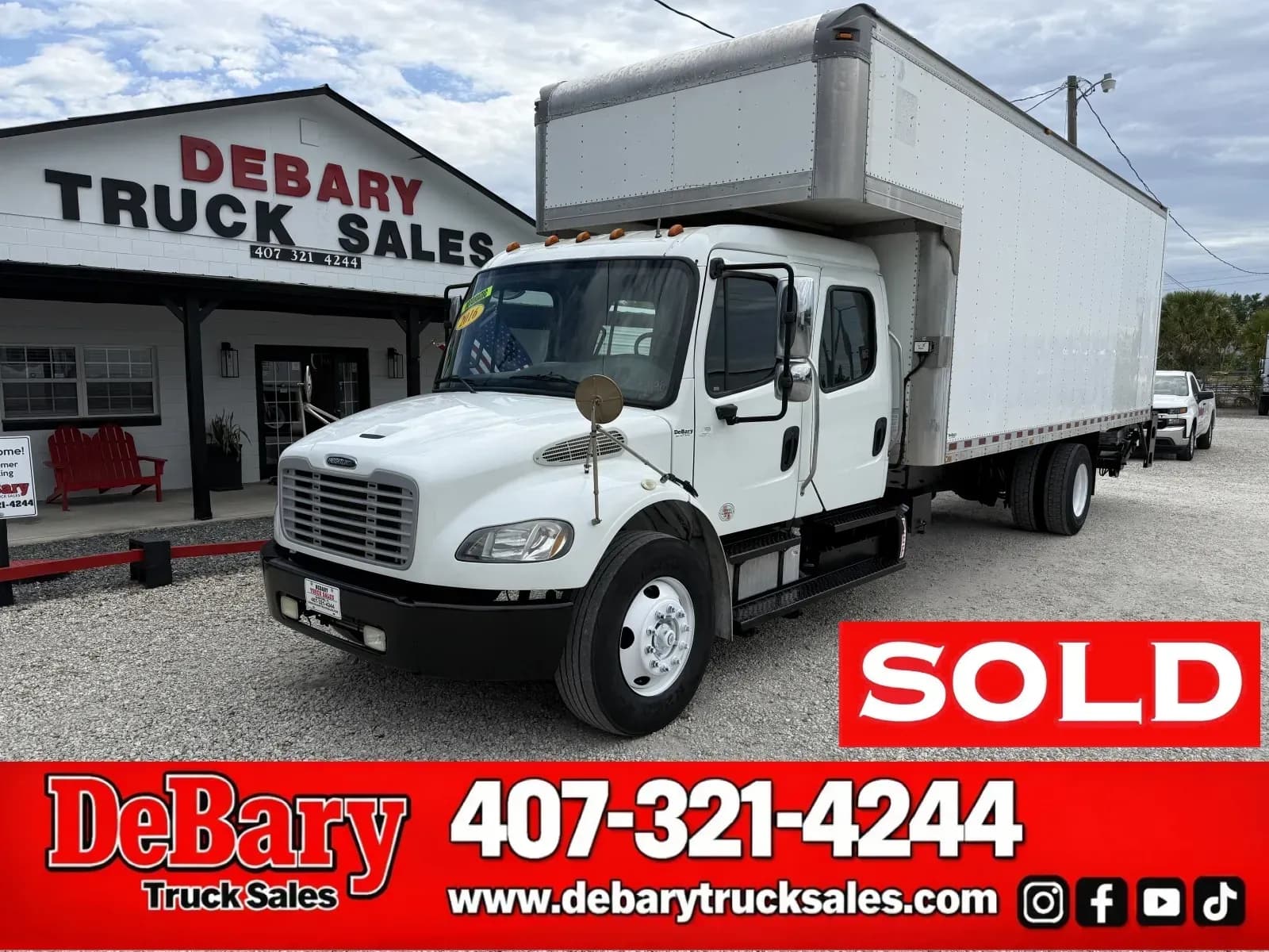 2016 Freightliner M2 106 - Box